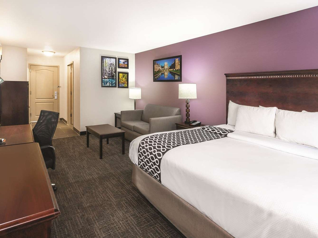 La Quinta Inn & Suites by Wyndham Rome主图