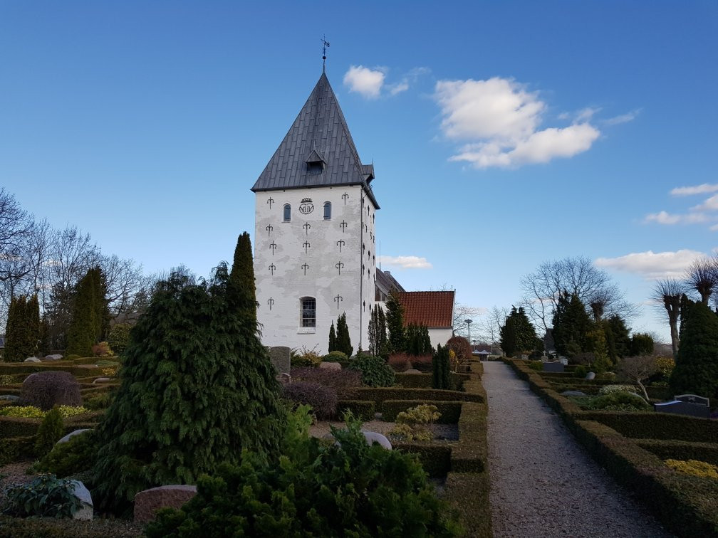 Maugstrup Kirke景点图片
