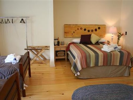 The Trailside Inn主图