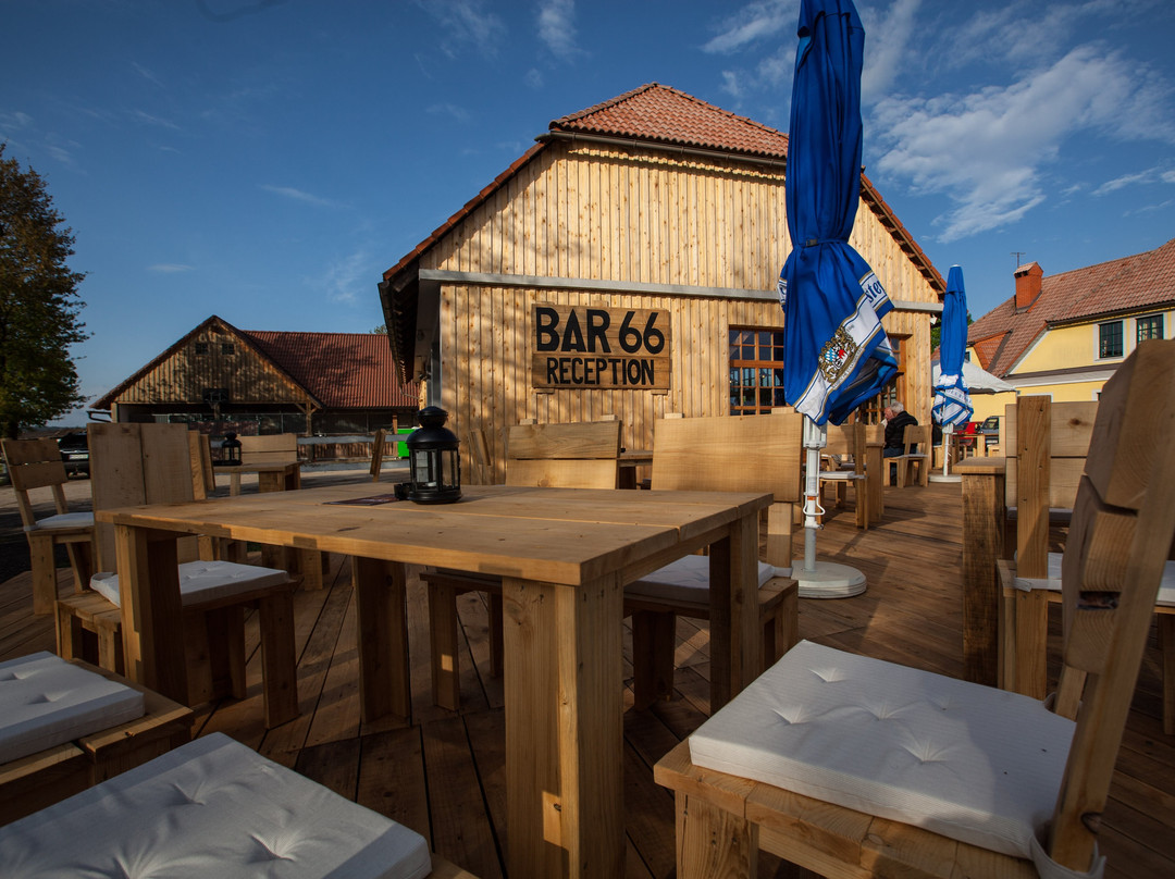 Camping Plana & Bar 66