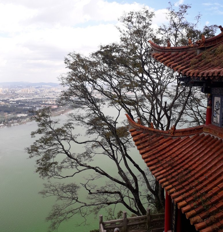 昆明龙门景点图片