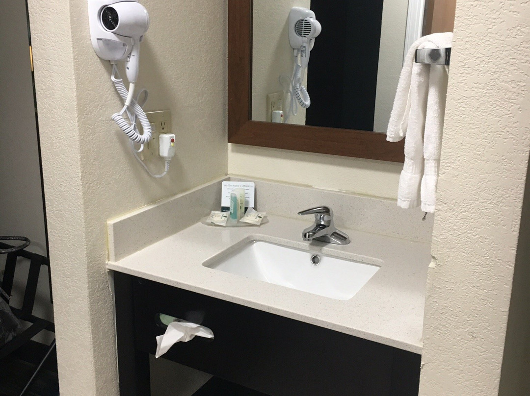 Quality Inn North Vernon Near Hwy 50主图