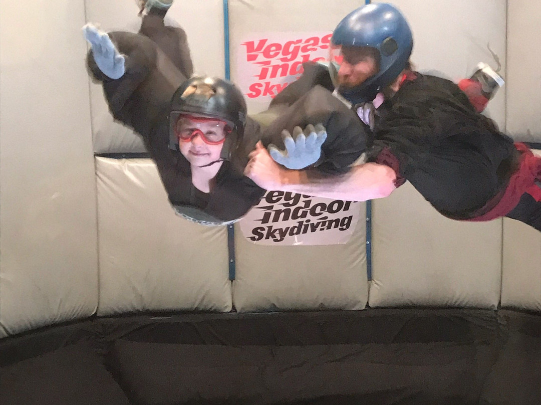 拉斯维加斯室内跳伞体验景点图片