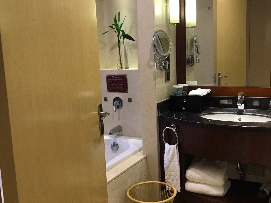 香米拉温泉酒店主图