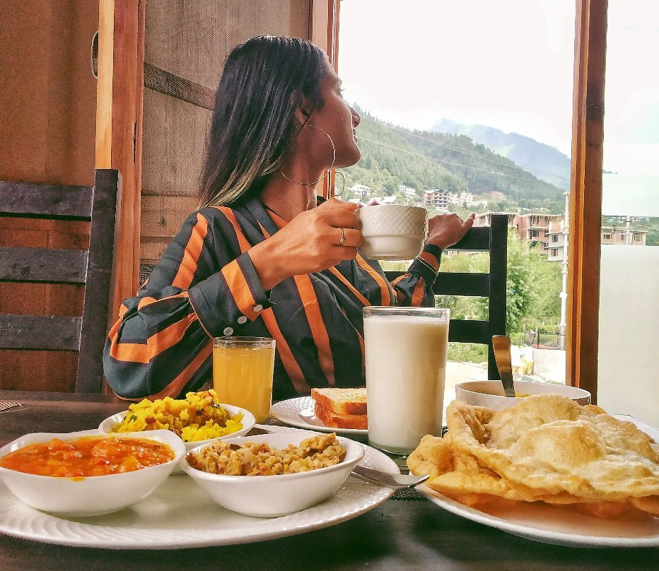 Manali Mountains Regency主图