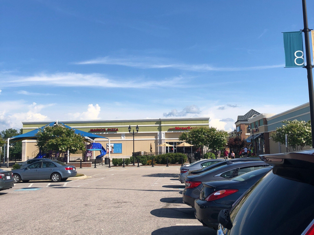 Tanger Outlets Mebane景点图片