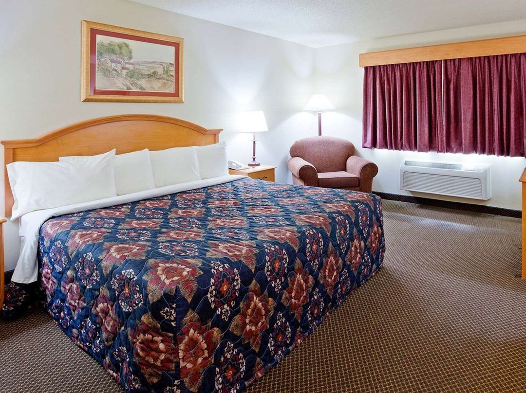 AmericInn by Wyndham Fulton Clinton主图