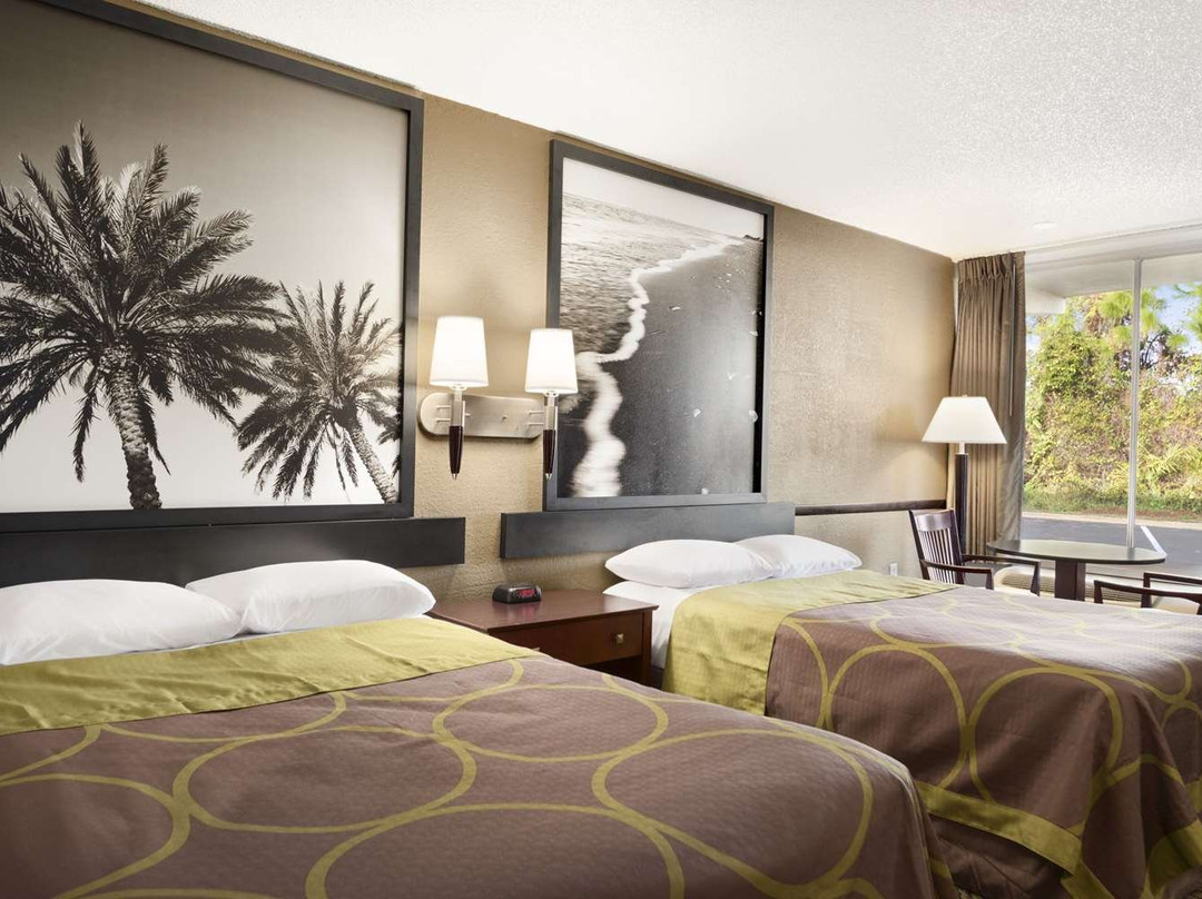 Super 8 by Wyndham Ormond Beach主图