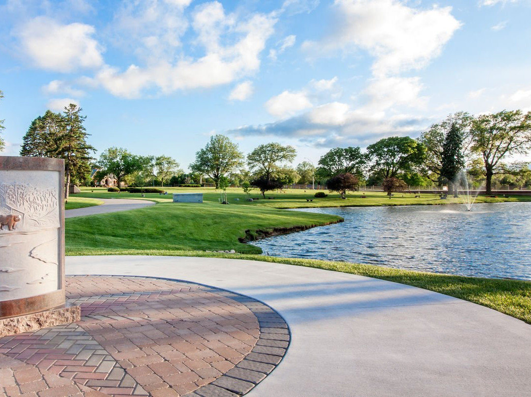 Lincoln Memorial Funeral Home and Cemetery-林肯必去景点