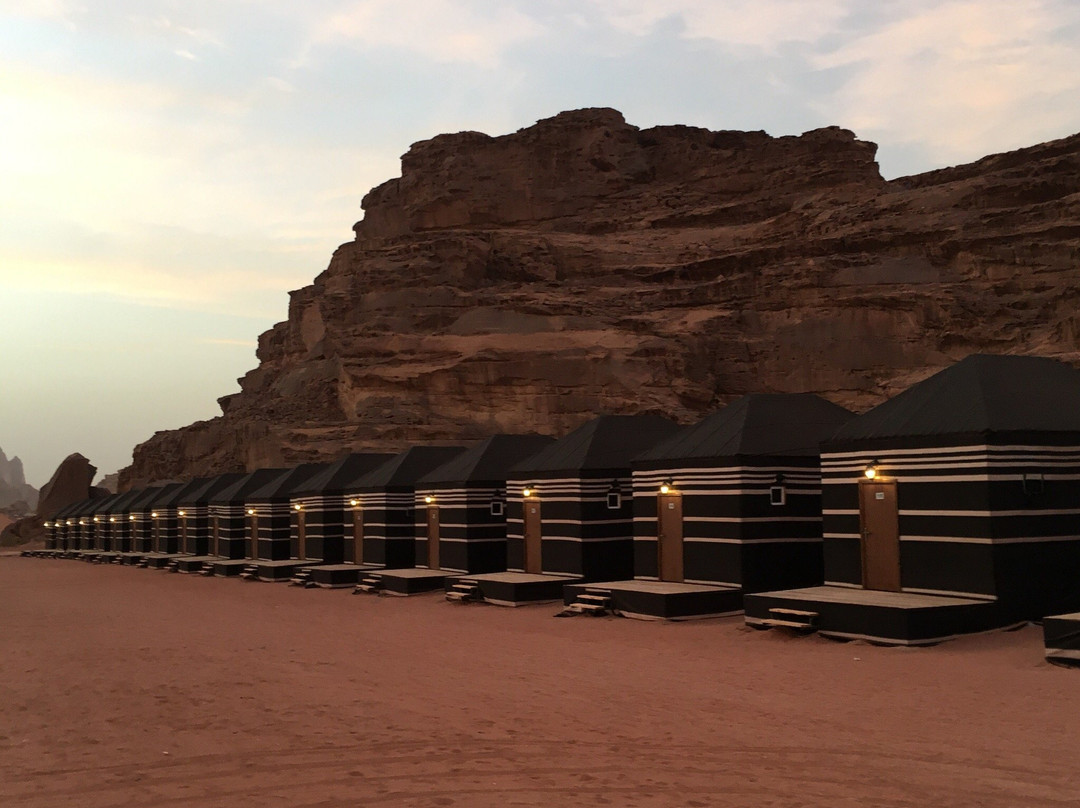 Mazayen Rum camp主图