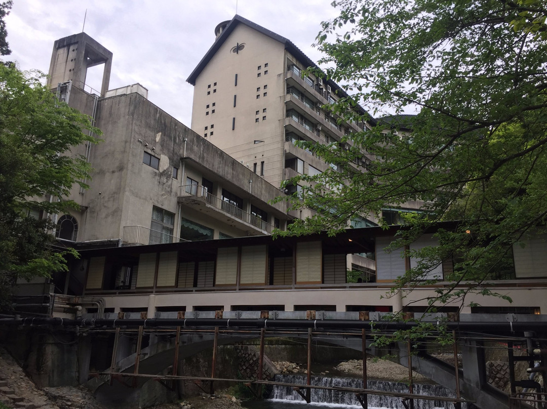 月光园游月山庄主图