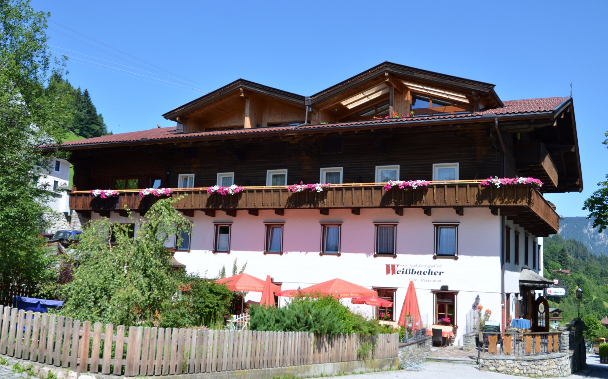 Traditionsgasthof Weißbacher-官方