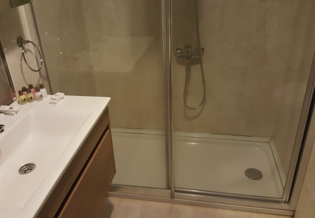 Hotel Business Han主图