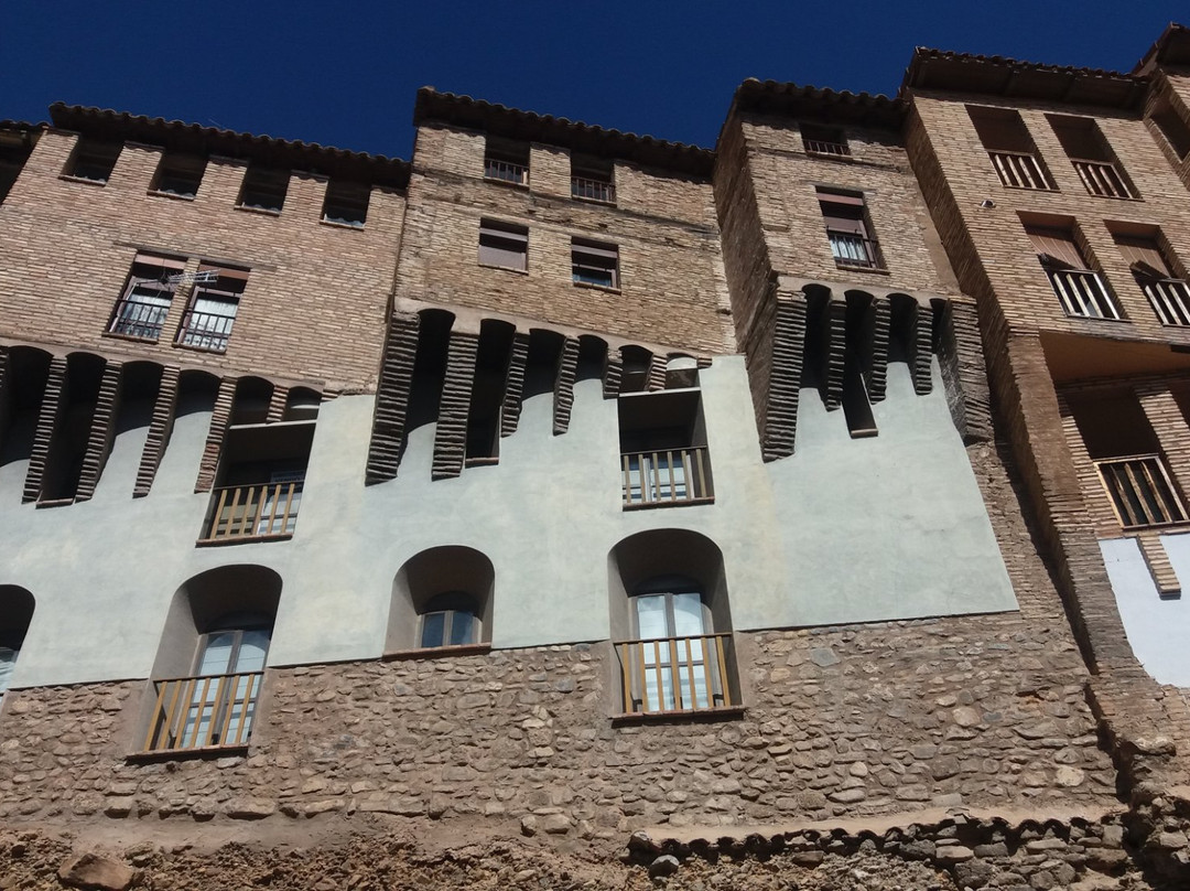El Barrio de la Judería - Judería y Casas Colgadas景点图片