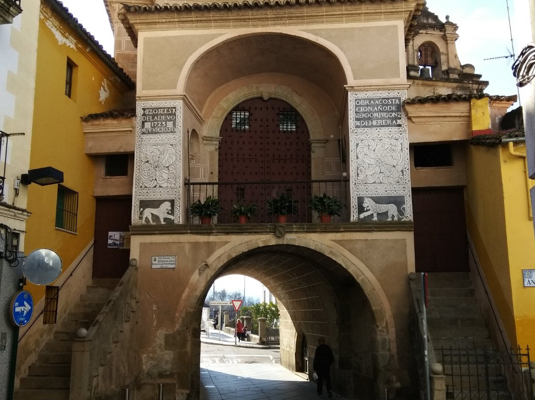 Puerta de Trujillo-Plasencia必去景点