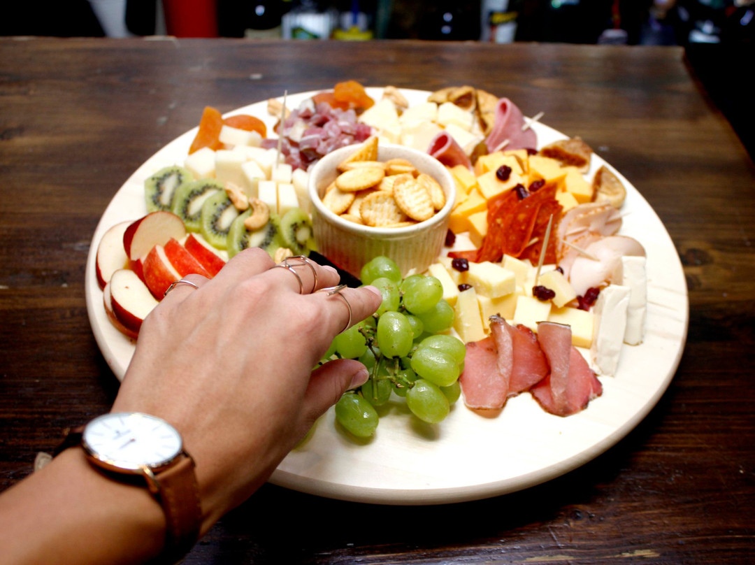 Kozeri Bar & Restaurant