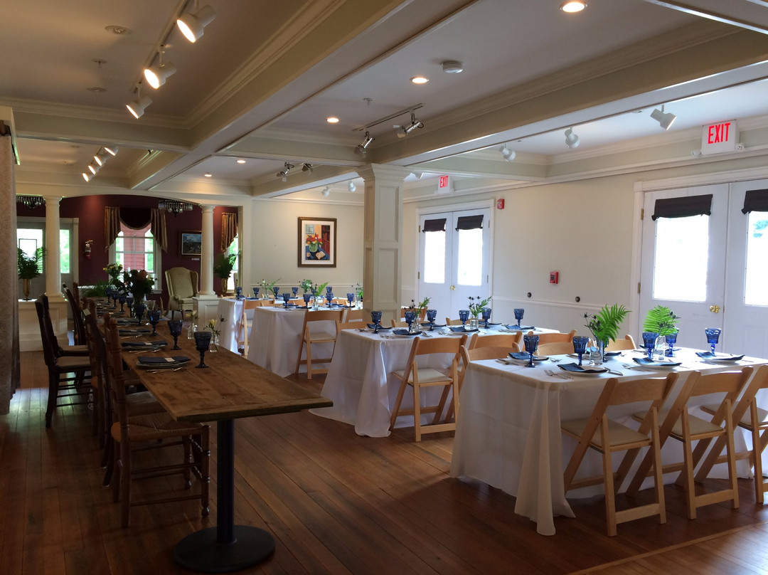 Tillotson Center-Colebrook必去景点