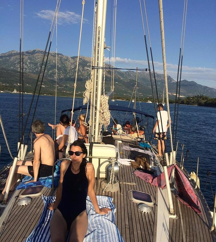 Montenegro Escapes-Prcanj必去景点