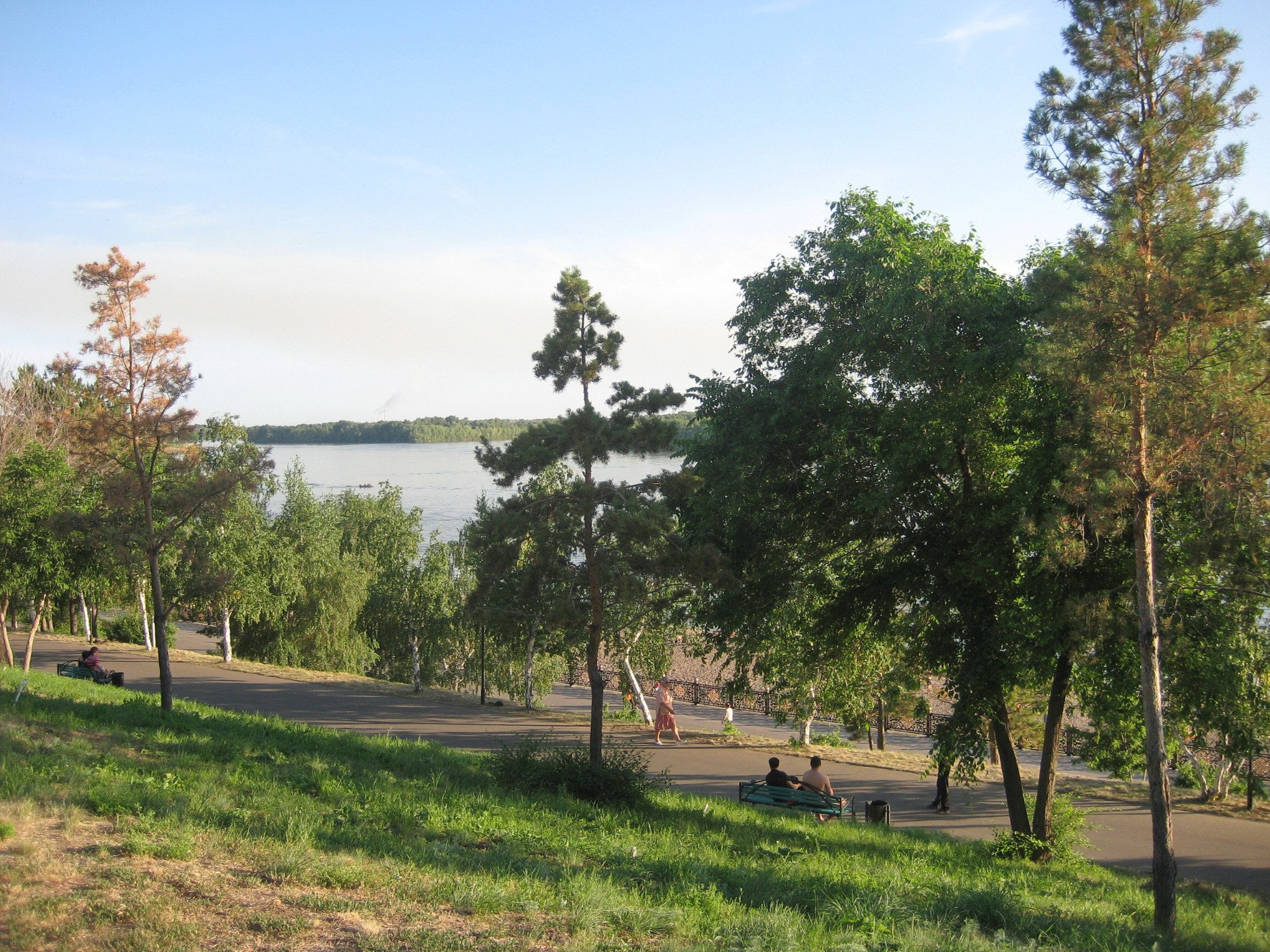 Altyn Adam Hotel-家庭/游戏区