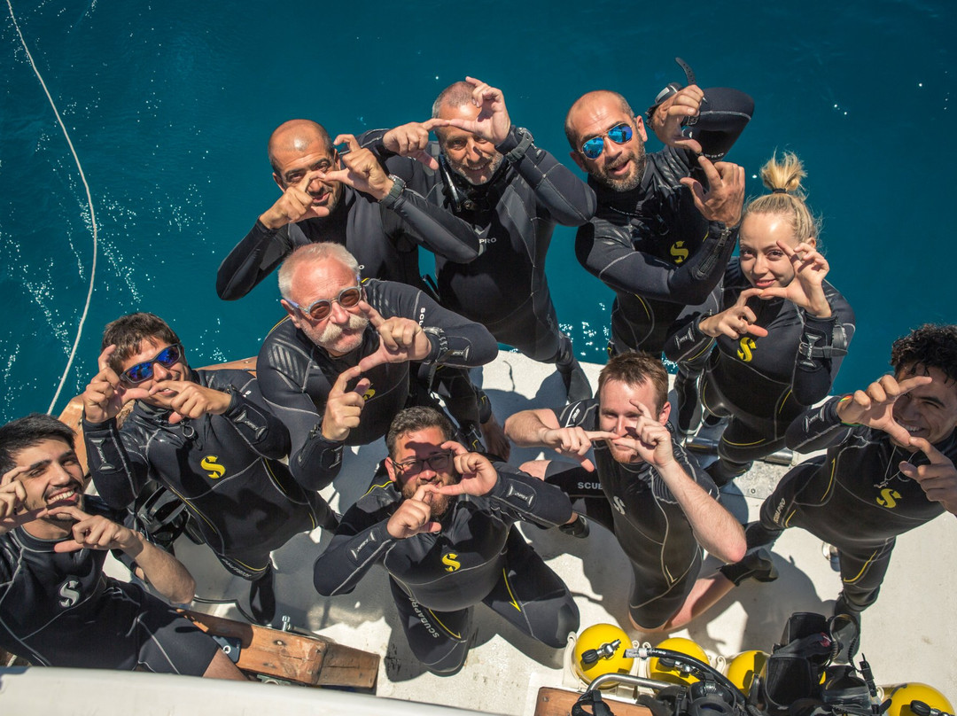 Deep Blue Dive Center-亚喀巴必去景点