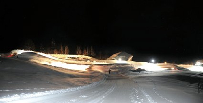 Snowmobil-City-萨尔溪必去景点