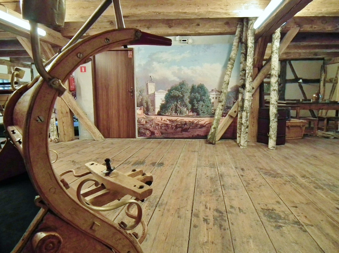 Coach Museum in Galowice景点图片