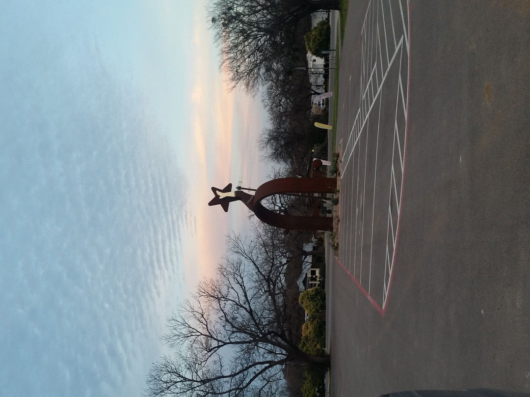 Worlds Largest Spur-Lampasas必去景点