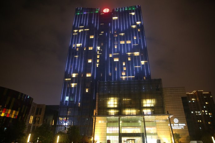 东恒盛国际大酒店主图