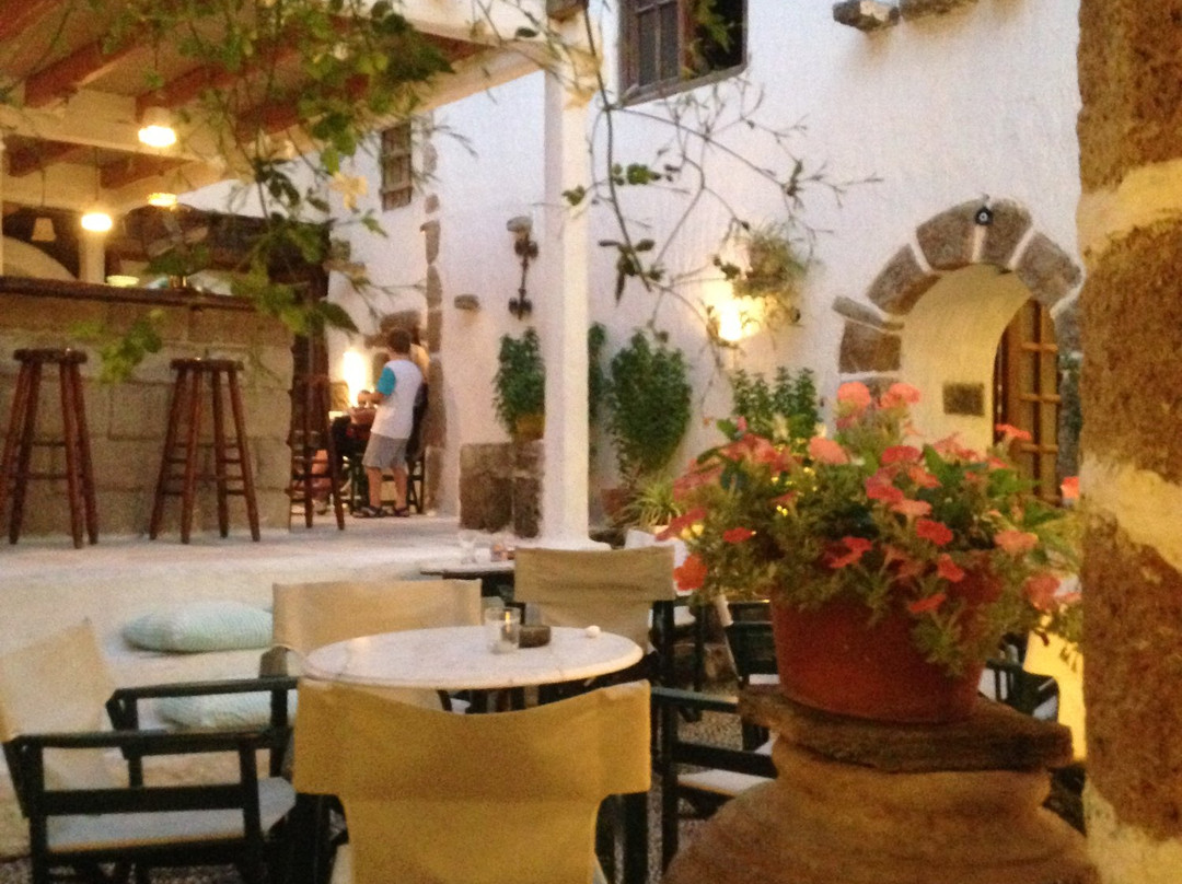 Christo's Garden Cafe bar