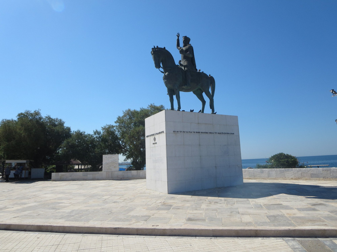 Statue of Constantine Palaeologos-帕里欧弗里欧必去景点