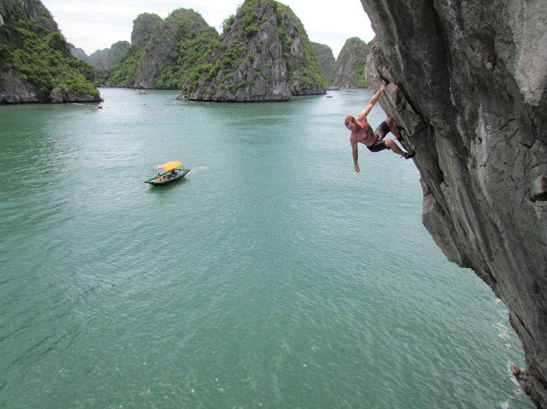 Cat Ba Climbing景点图片