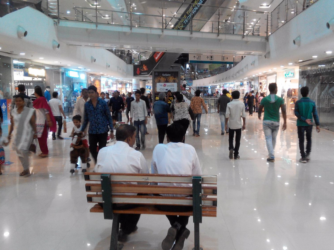 Surya Treasure Island Mall景点图片