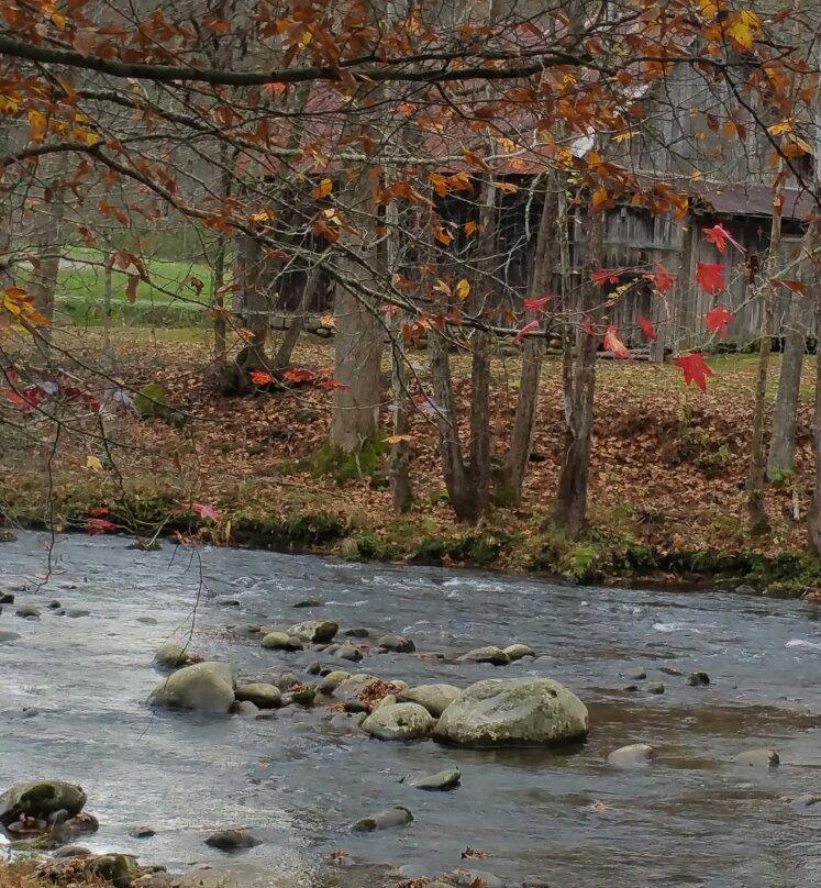 Emerts Cove Covered Bridge-塞维尔维尔必去景点