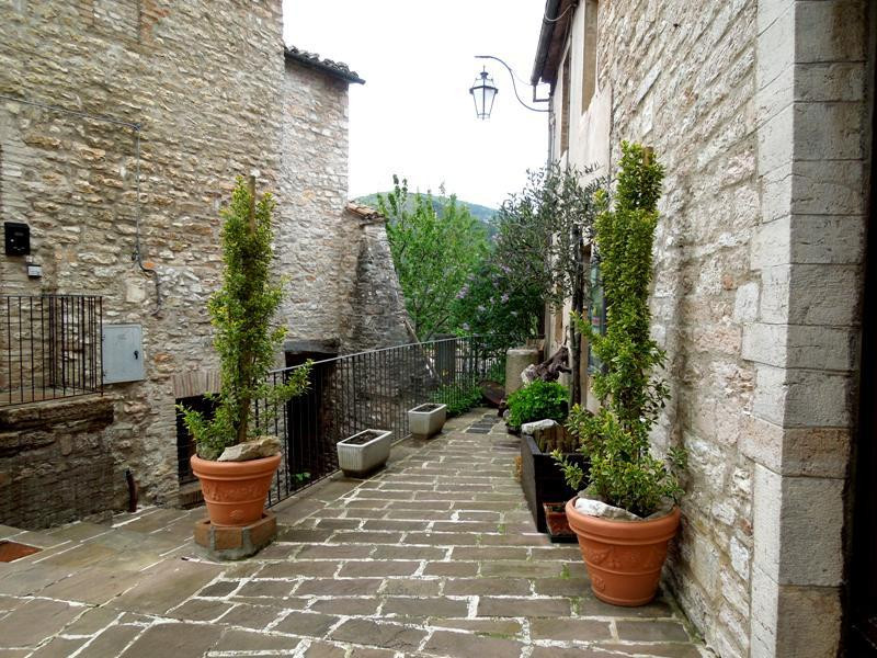 Genga旅游景点-Castello di Pierosara