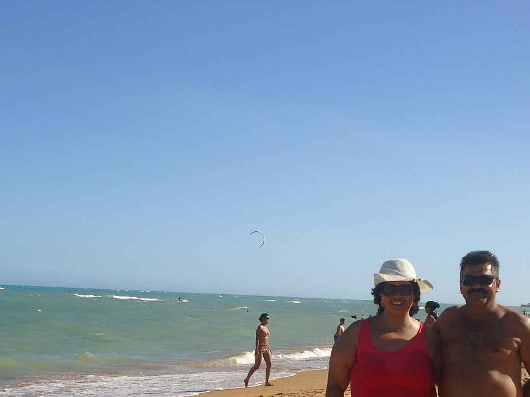 Praia da Barra do Sahy-Aracruz必去景点