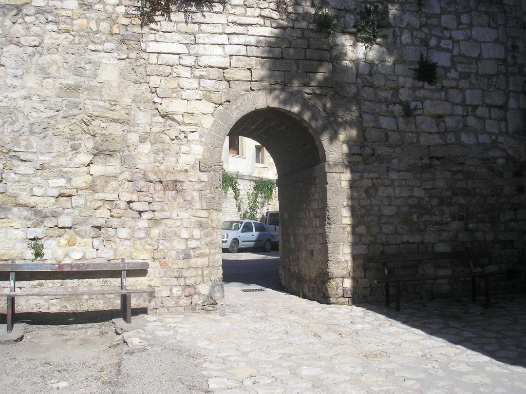 Porte de la Cavalerie景点图片