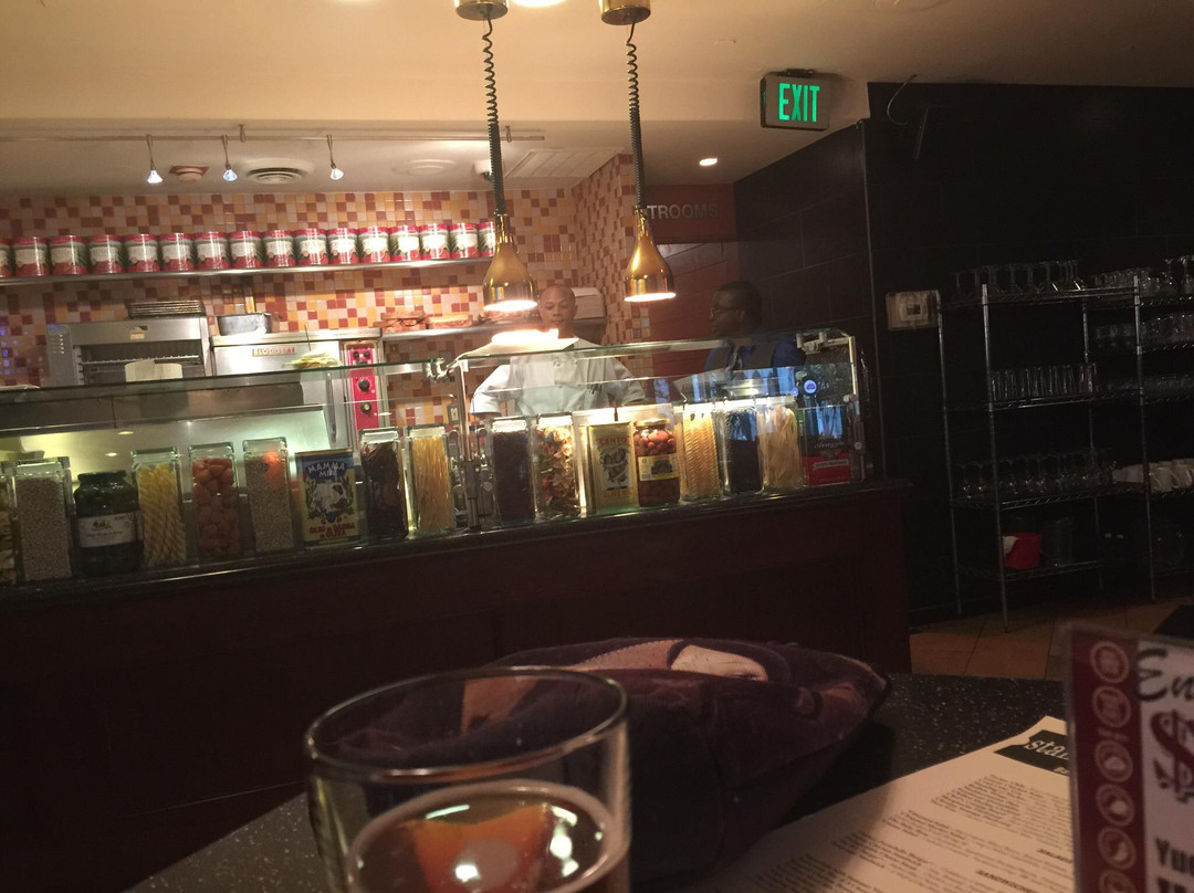 Standing O Bar & Bistro