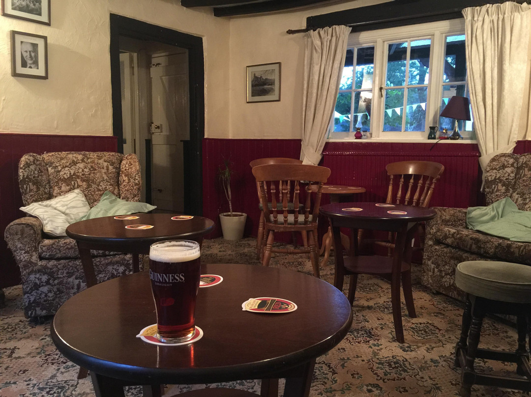 The Black Horse Pub景点图片