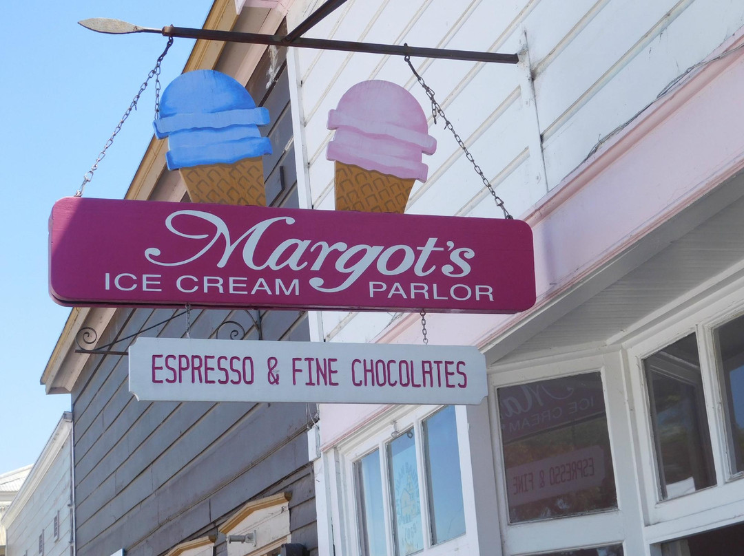 San Juan Bautista餐馆和美食-Margot's Ice Cream Parlor