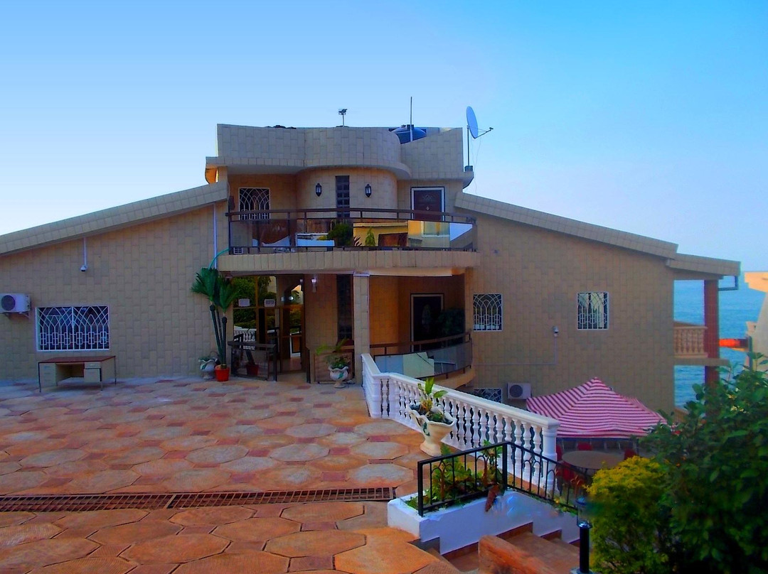 Seaside Suites and Hotel主图