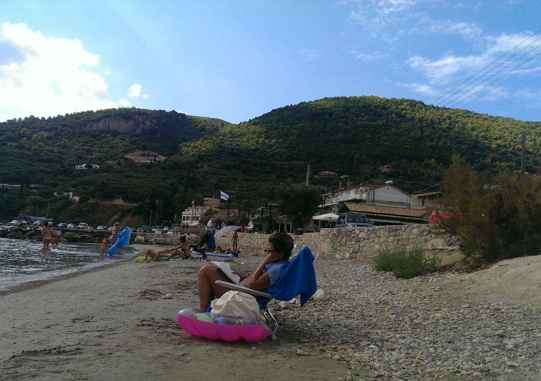 Keri Beach-利姆尼科利必去景点