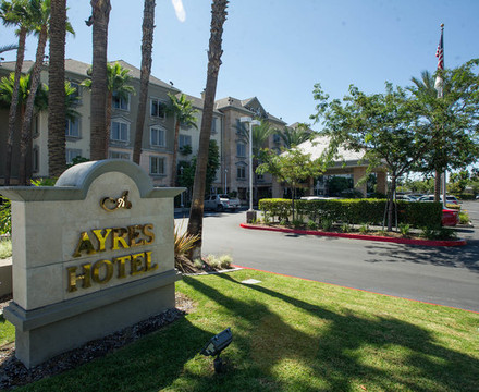 阿纳海姆艾雅酒店