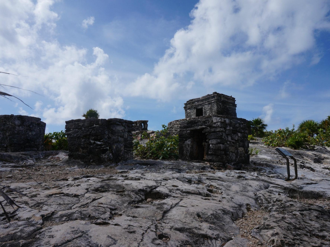 Portal Maya Day Tours-巴利亚多利德必去景点