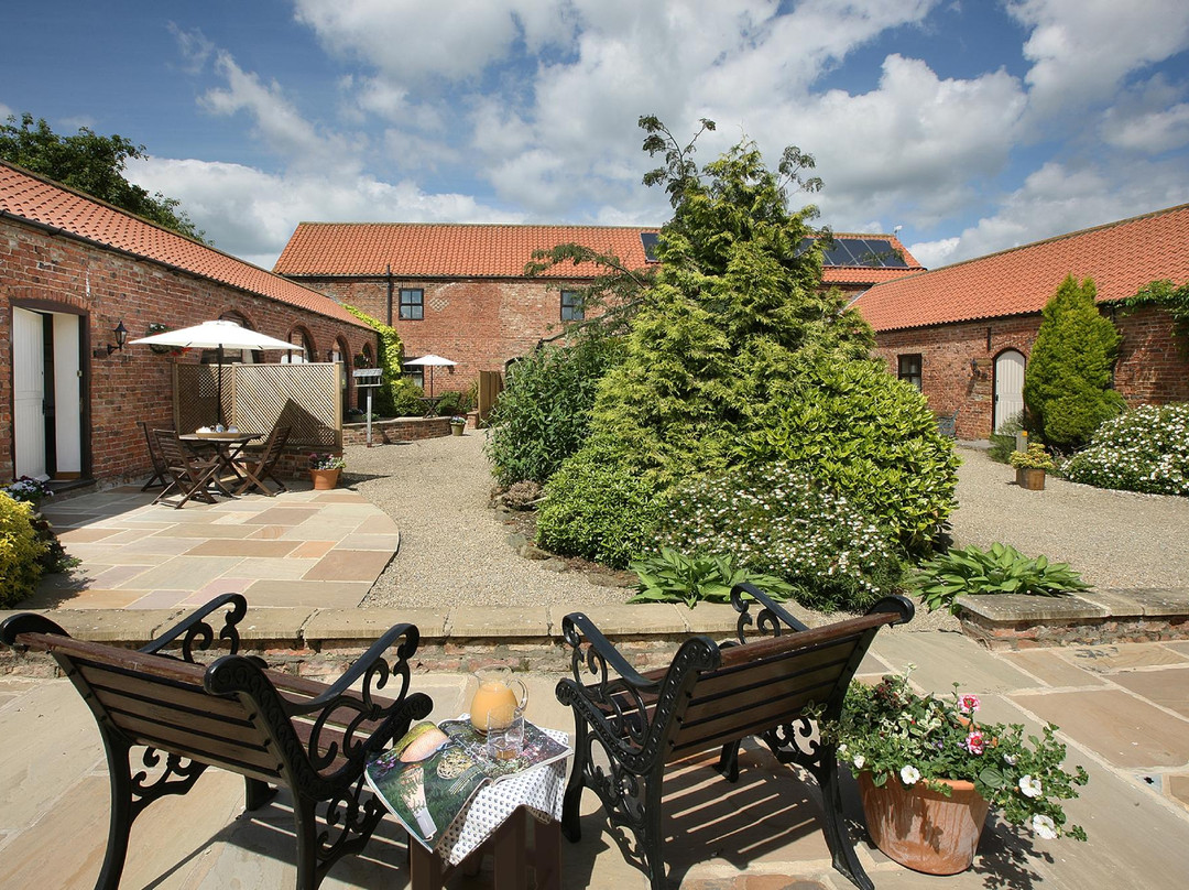 Old Oak Cottages