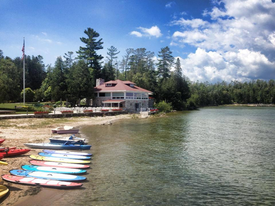 Baileys Harbor餐馆和美食-Top Deck Restaurant and Bar