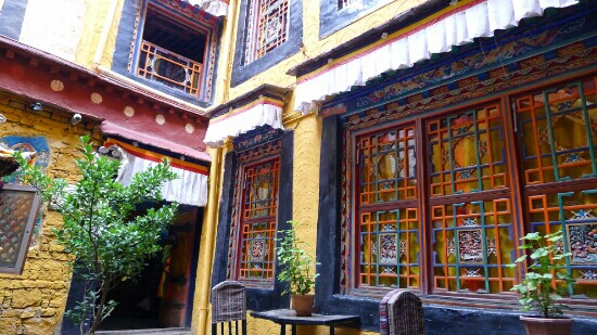 卓玛拉宫精品旅馆-客卧
