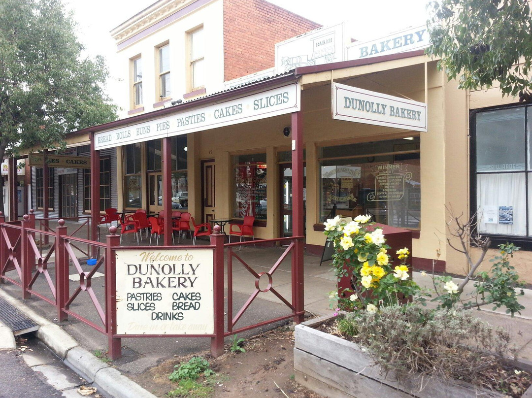 Newbridge餐馆和美食-Dunolly Bakery