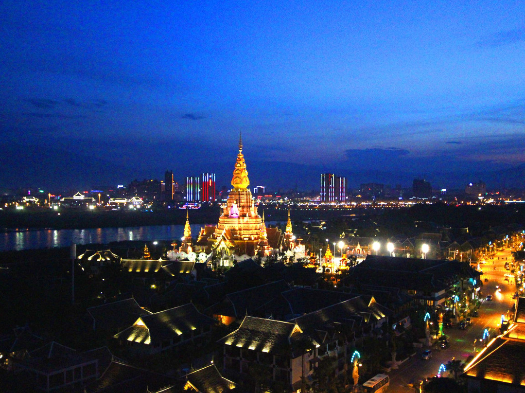 景洪相约版纳度假酒店主图