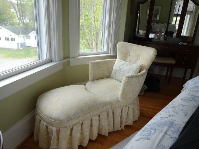 River Reflections主图