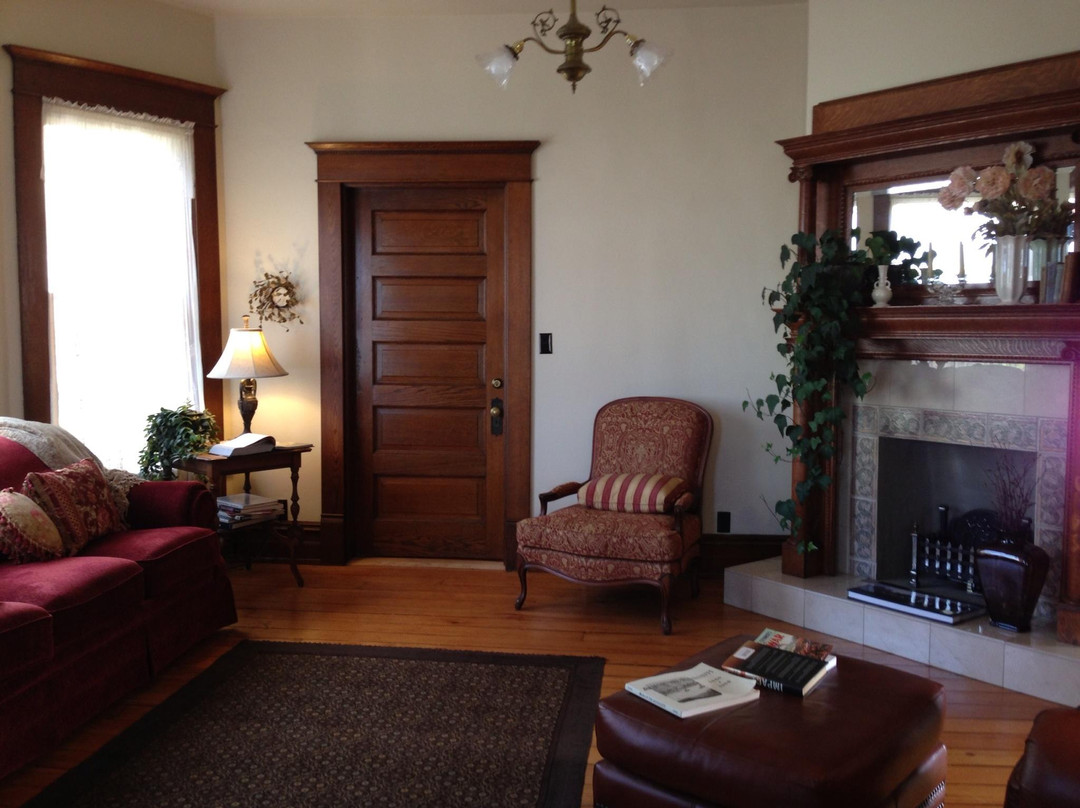 The Tritsch House主图